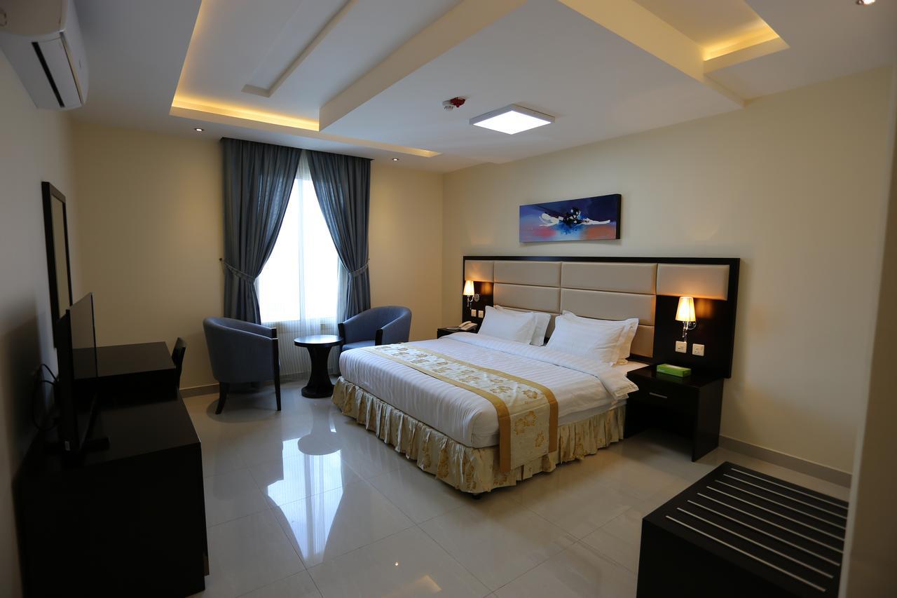 Arjaan Altakhassusi Hotel Suites Riyadh Exterior photo